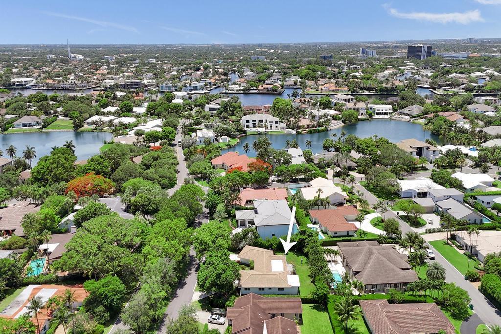 5 Gatehouse Sea Ranch Lakes, FL 33308