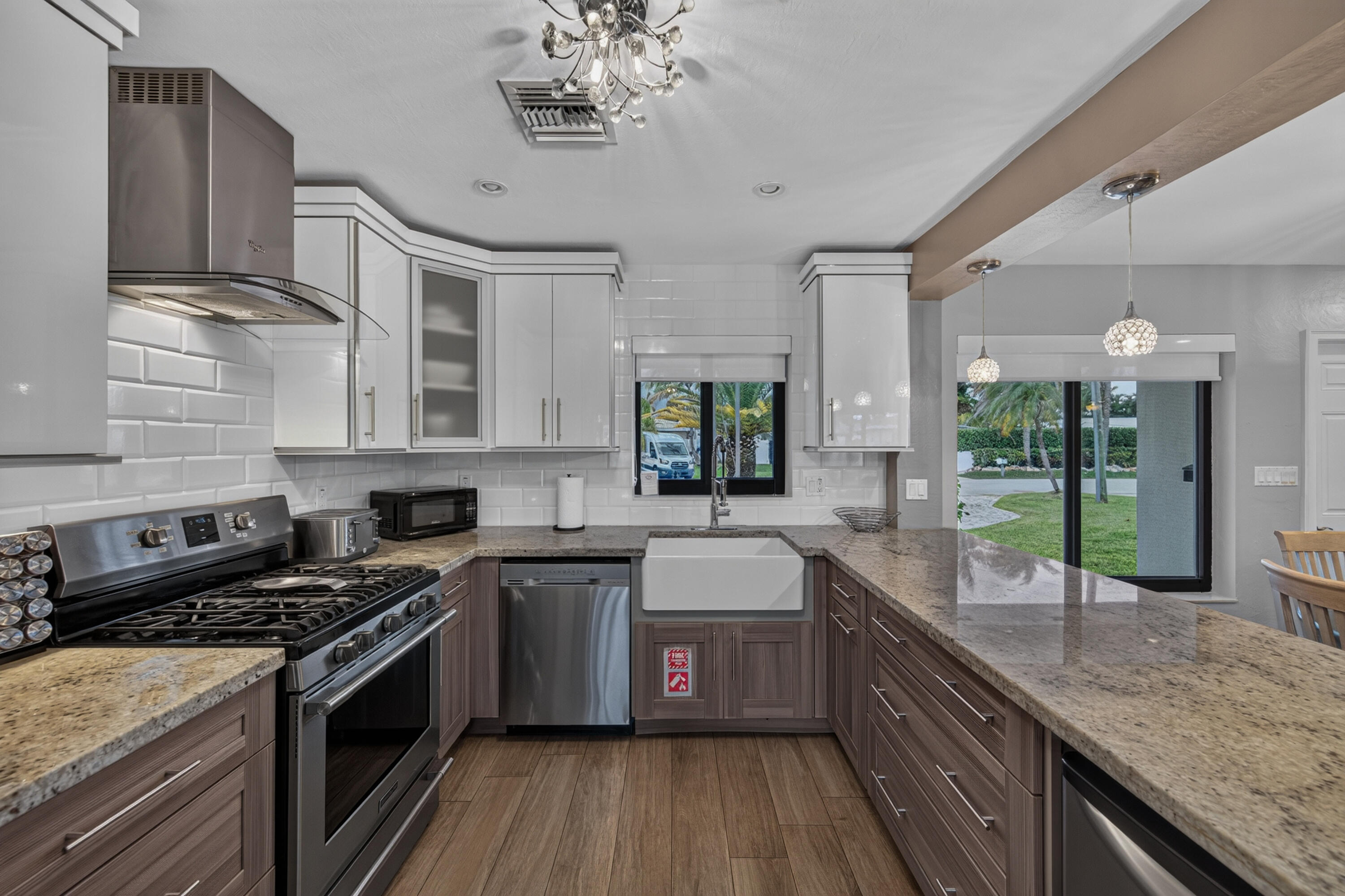 2542 SE 10th Pompano Beach, FL 33062