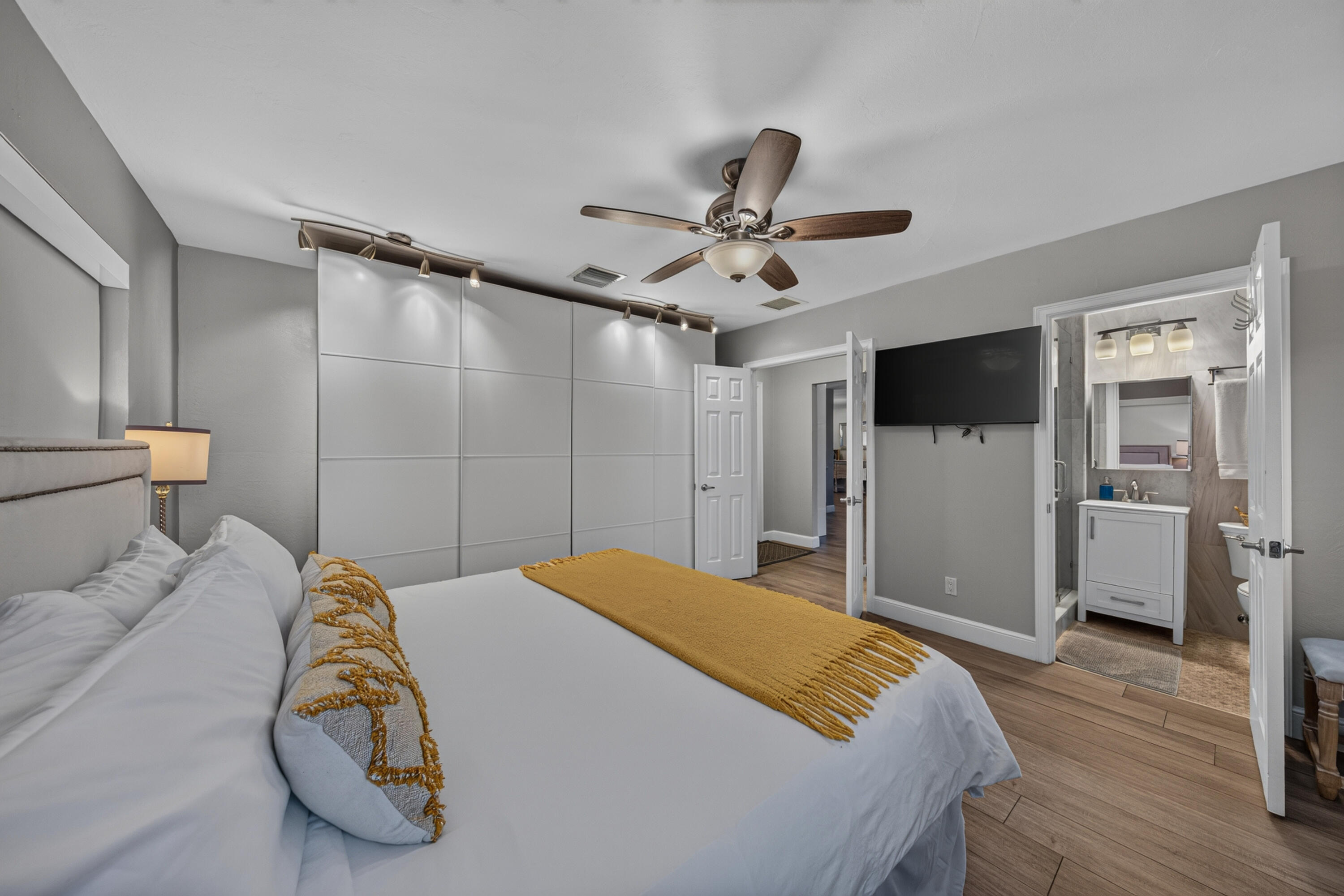 2542 SE 10th Pompano Beach, FL 33062