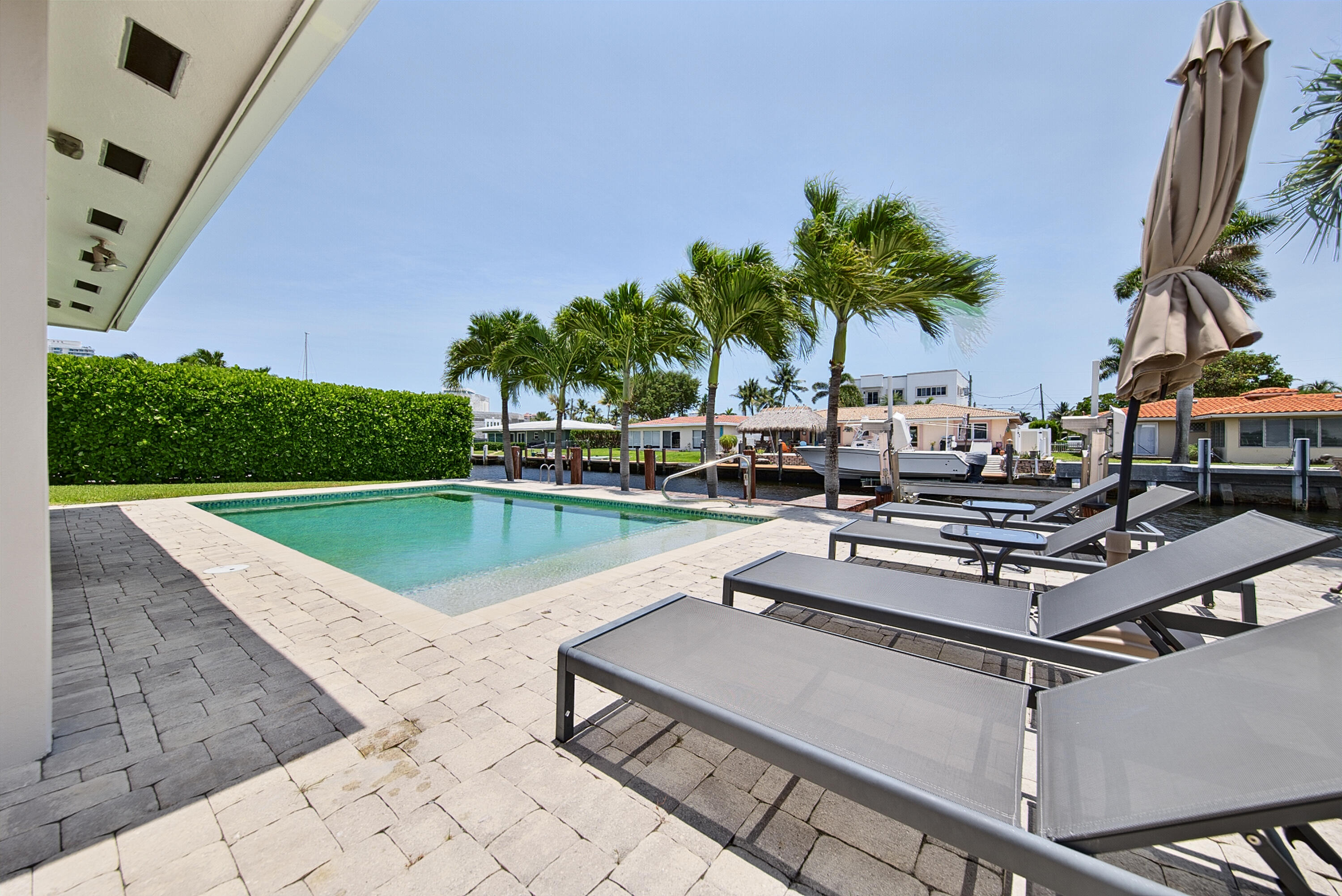 2542 SE 10th Pompano Beach, FL 33062