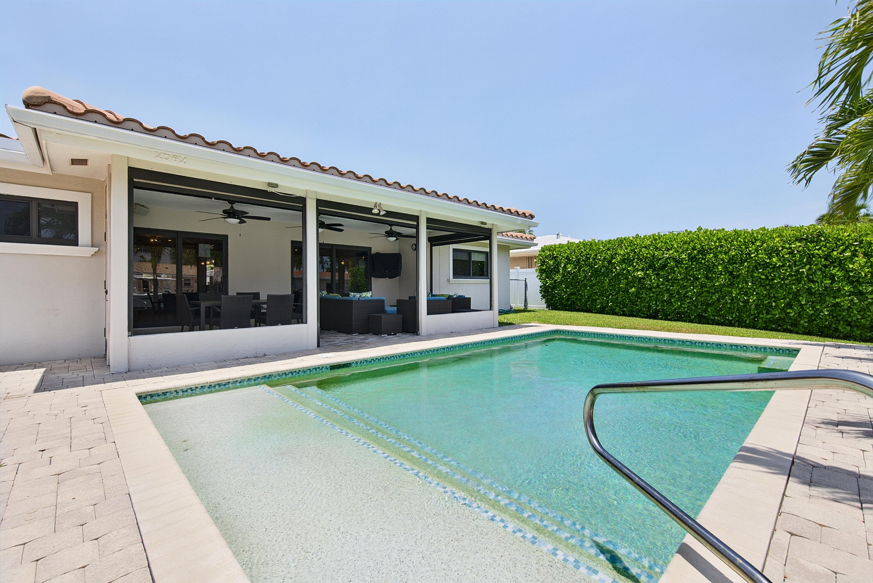 2542 SE 10th Pompano Beach, FL 33062