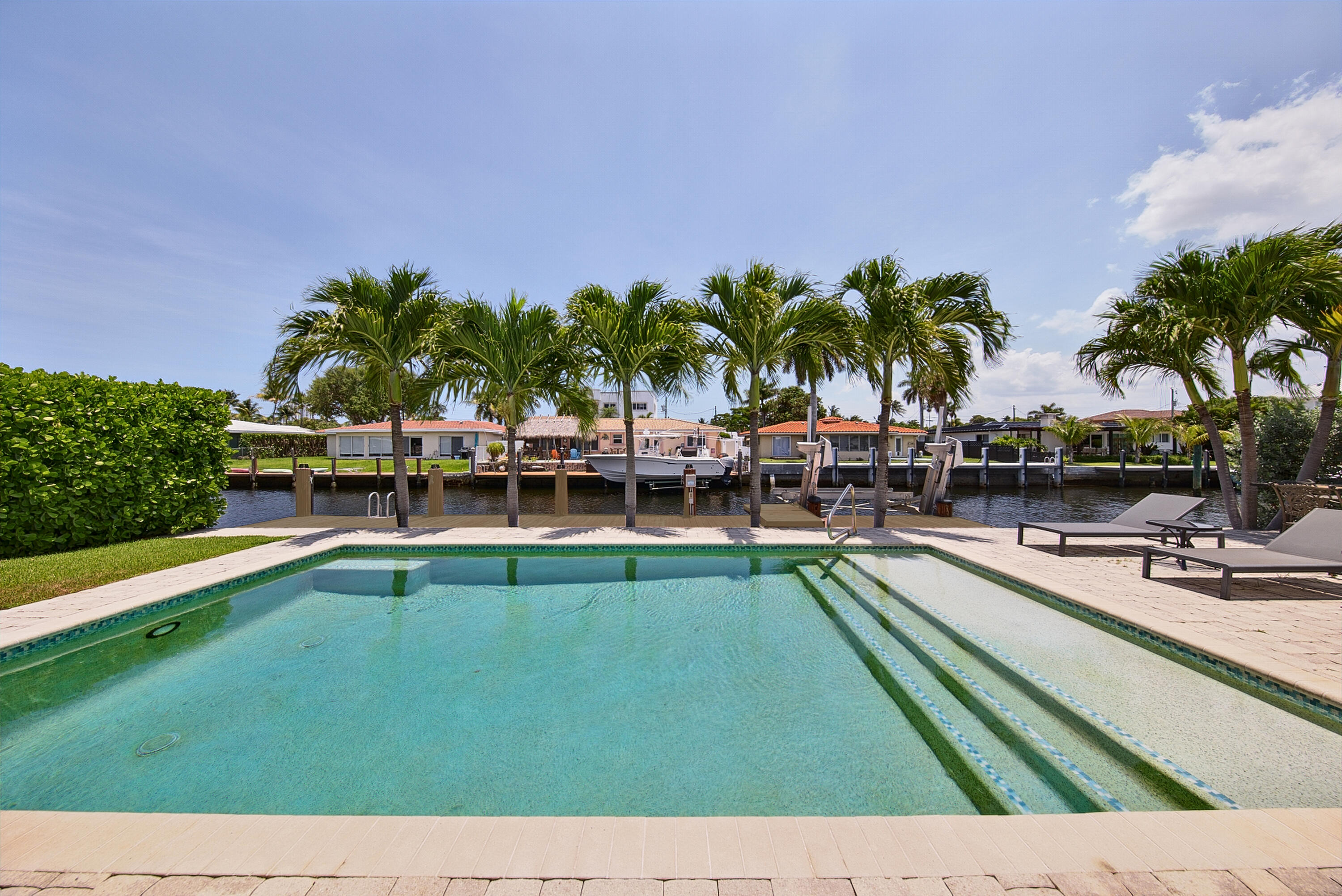 2542 SE 10th Pompano Beach, FL 33062
