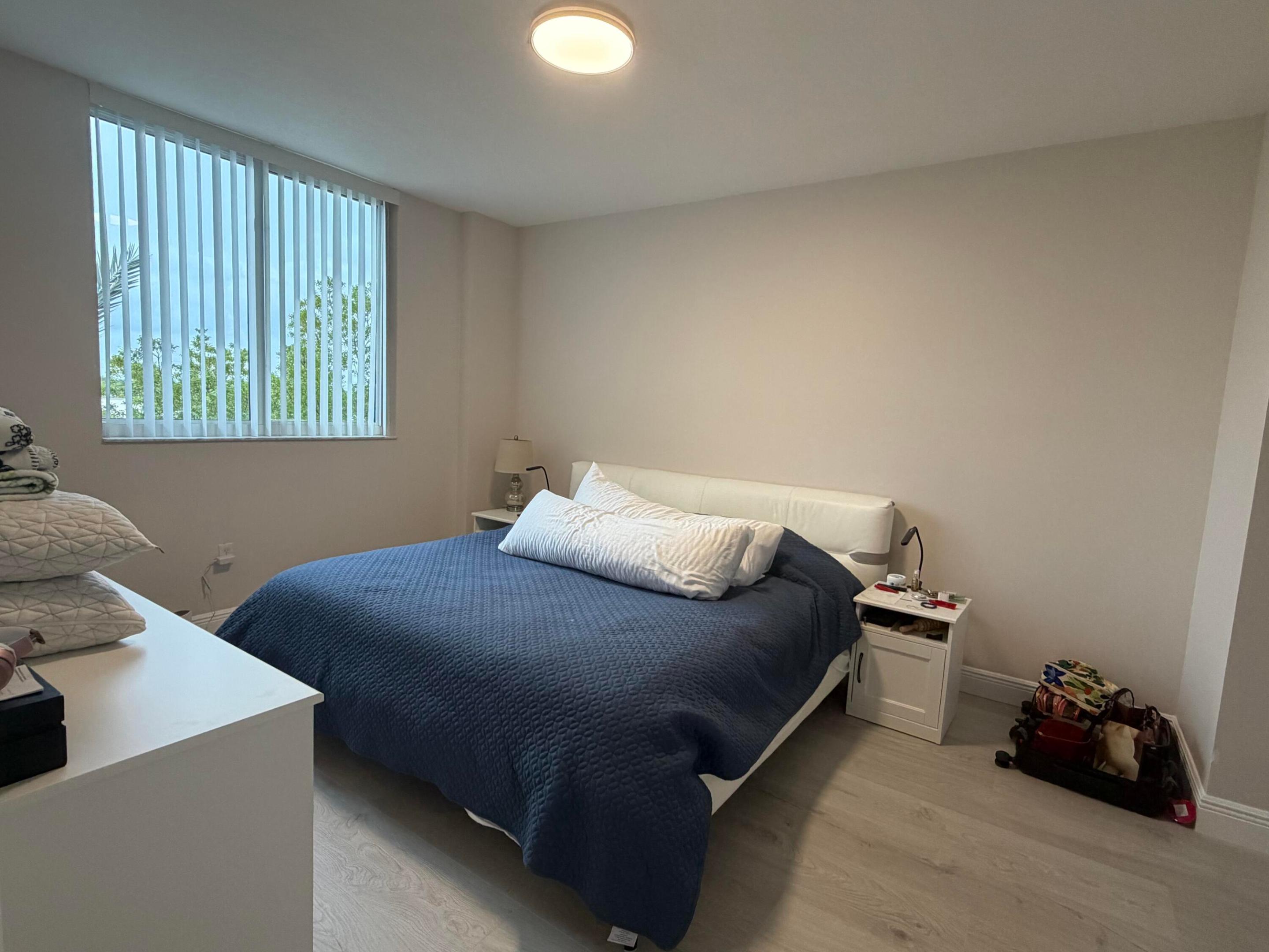 image The Venture at Aventura7
