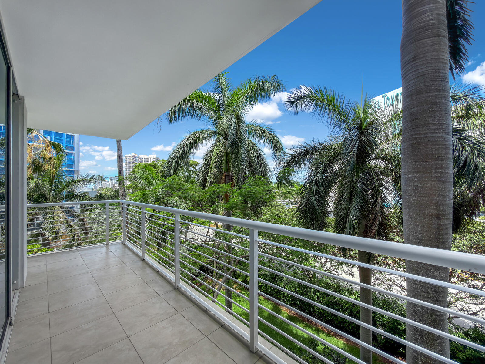 2831 N Ocean #303n Fort Lauderdale, FL 33308