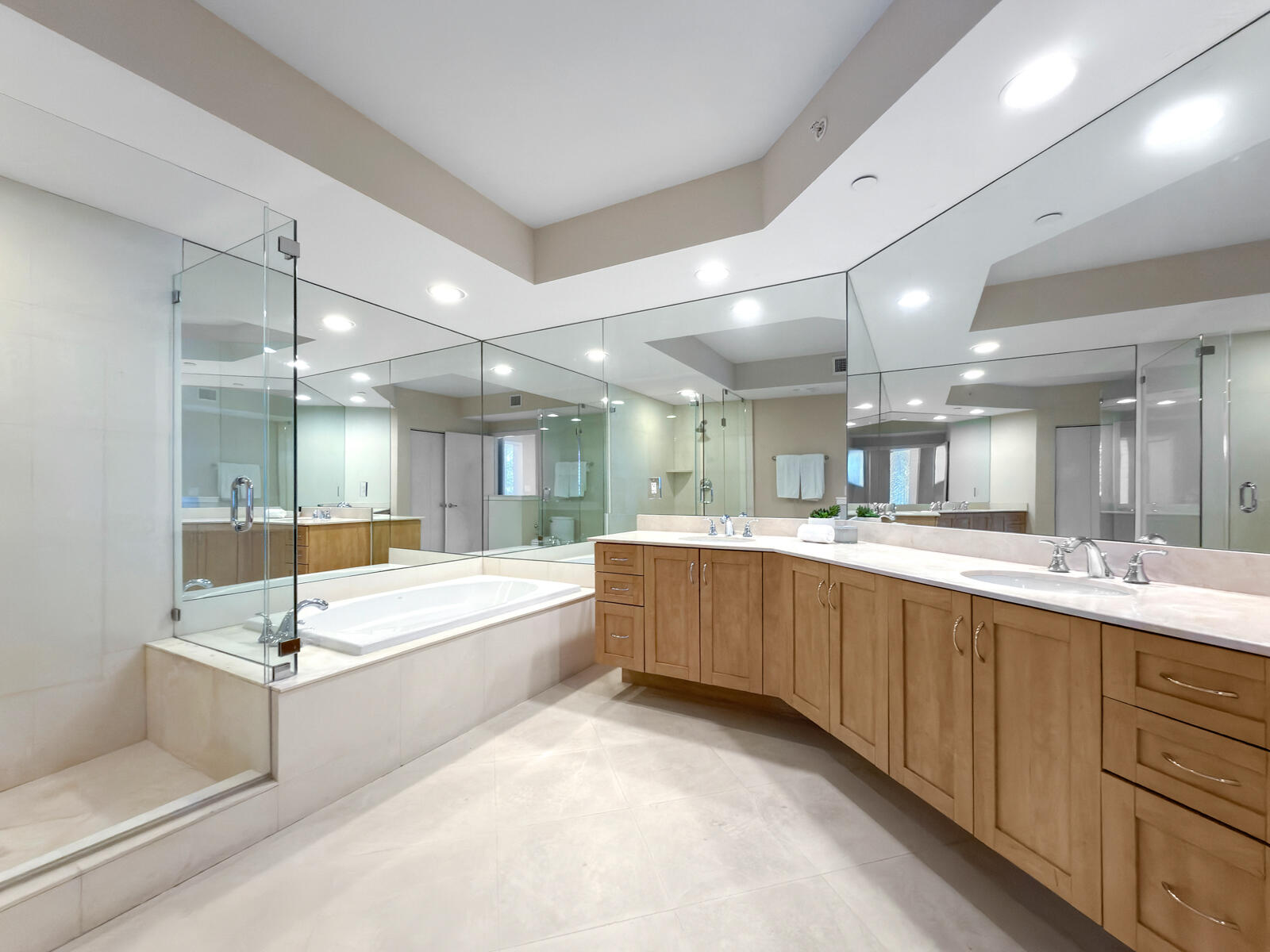 2831 N Ocean #303n Fort Lauderdale, FL 33308