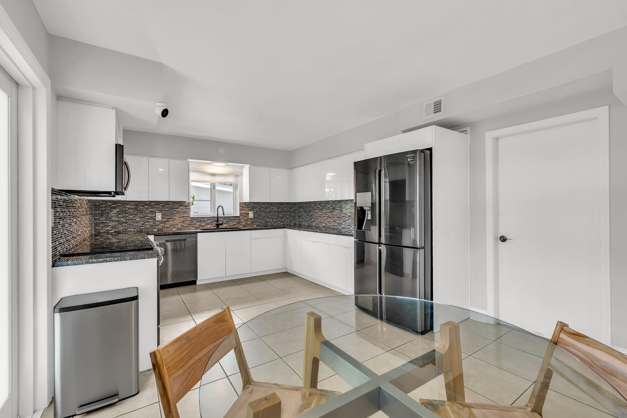 2812 NE 27th Lighthouse Point, FL 33064