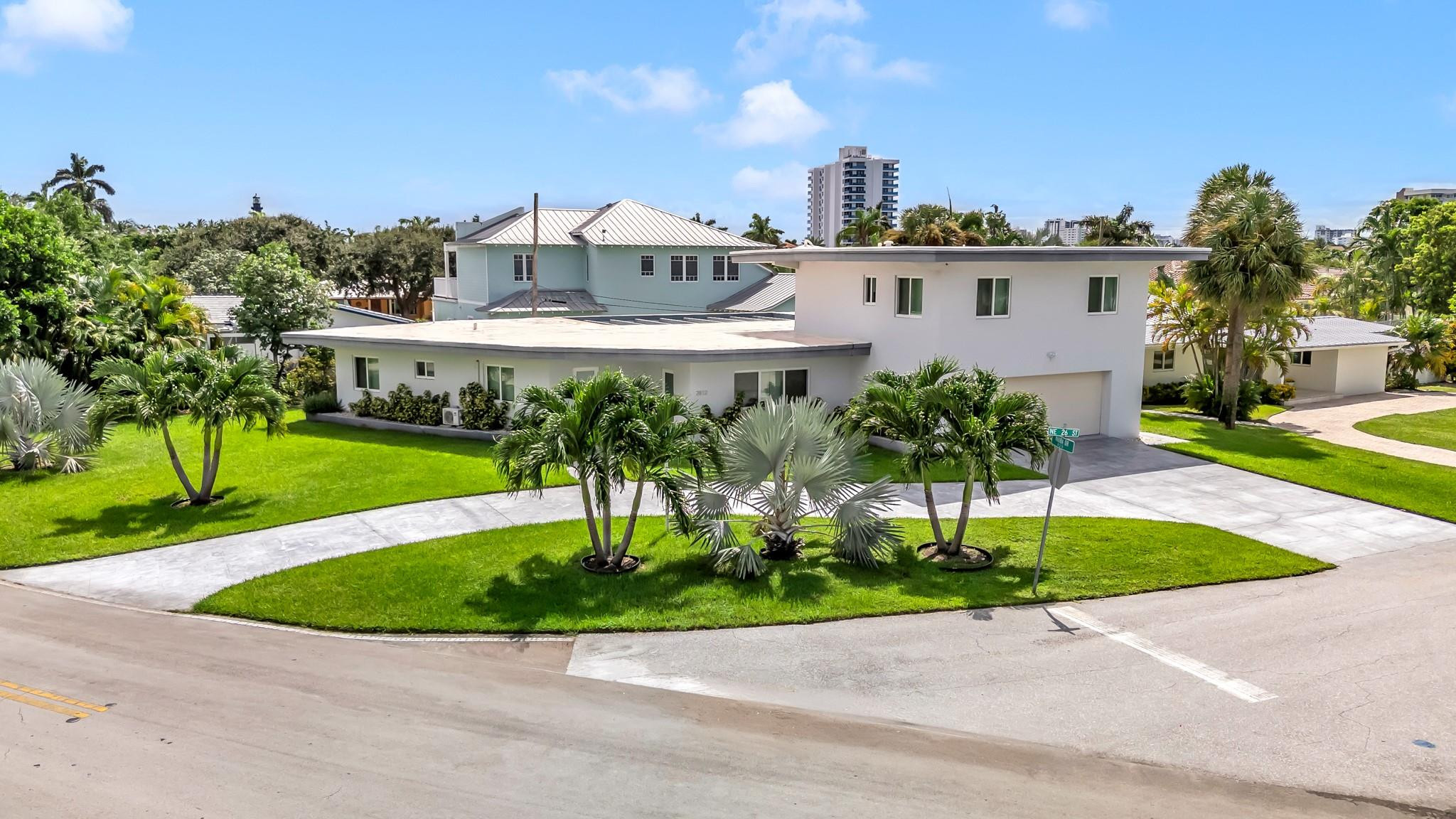 2812 NE 27th Lighthouse Point, FL 33064