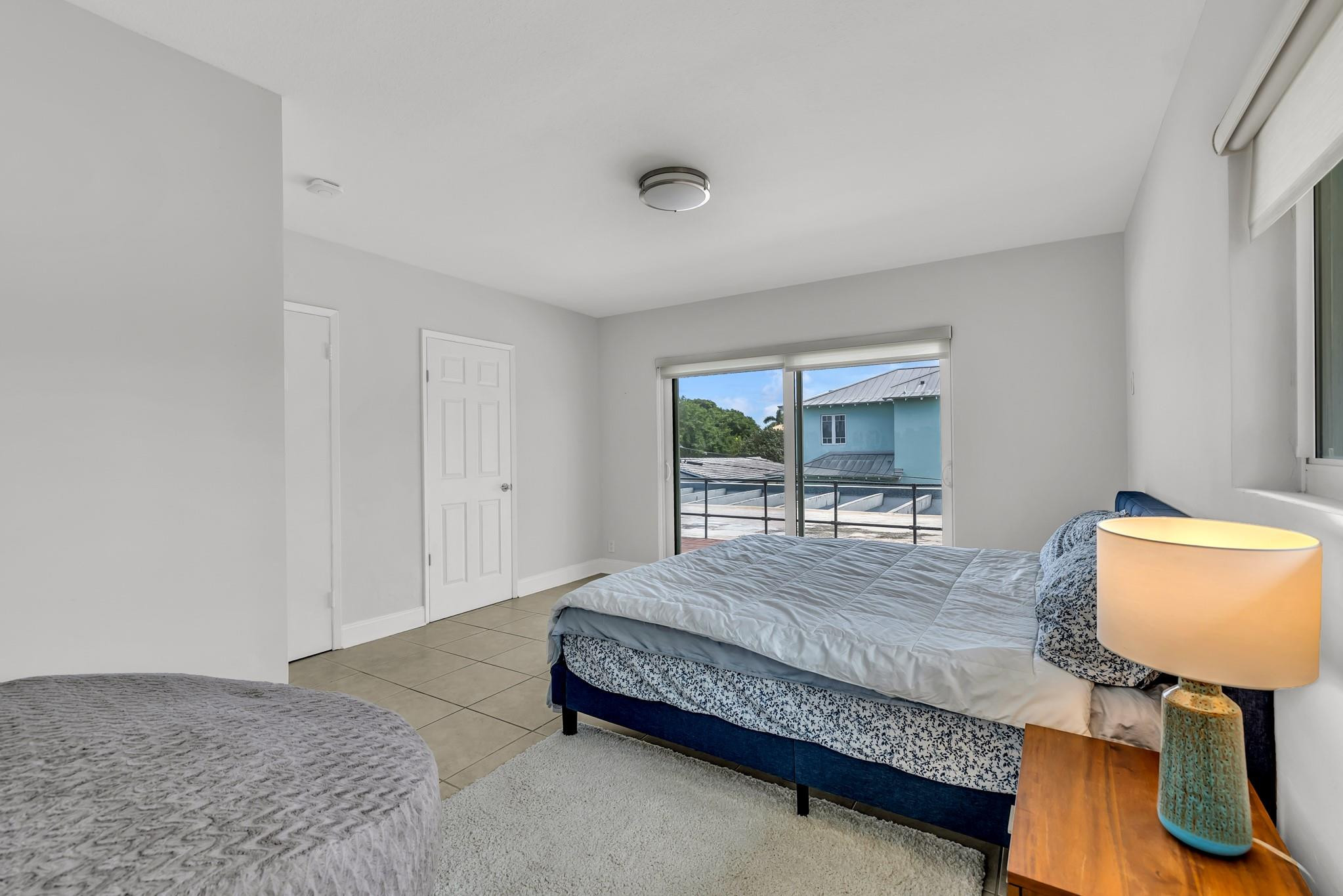 2812 NE 27th Lighthouse Point, FL 33064