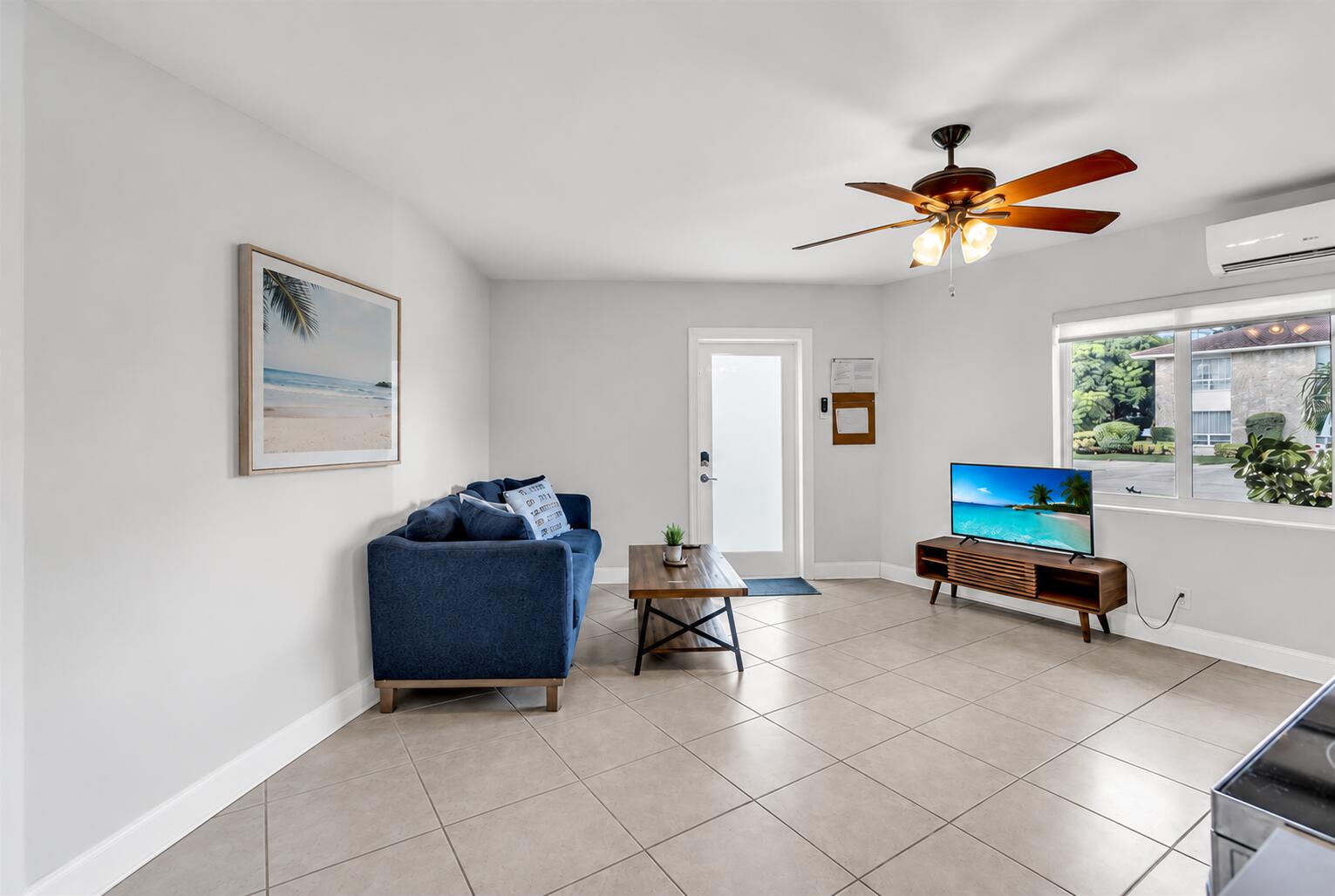 2812 NE 27th Lighthouse Point, FL 33064