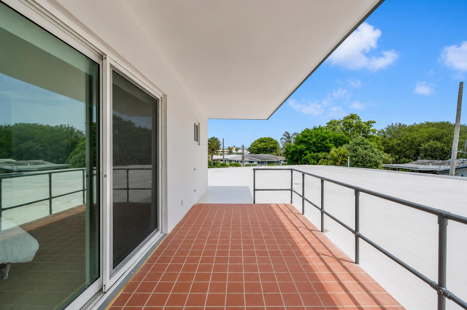 2812 NE 27th Lighthouse Point, FL 33064