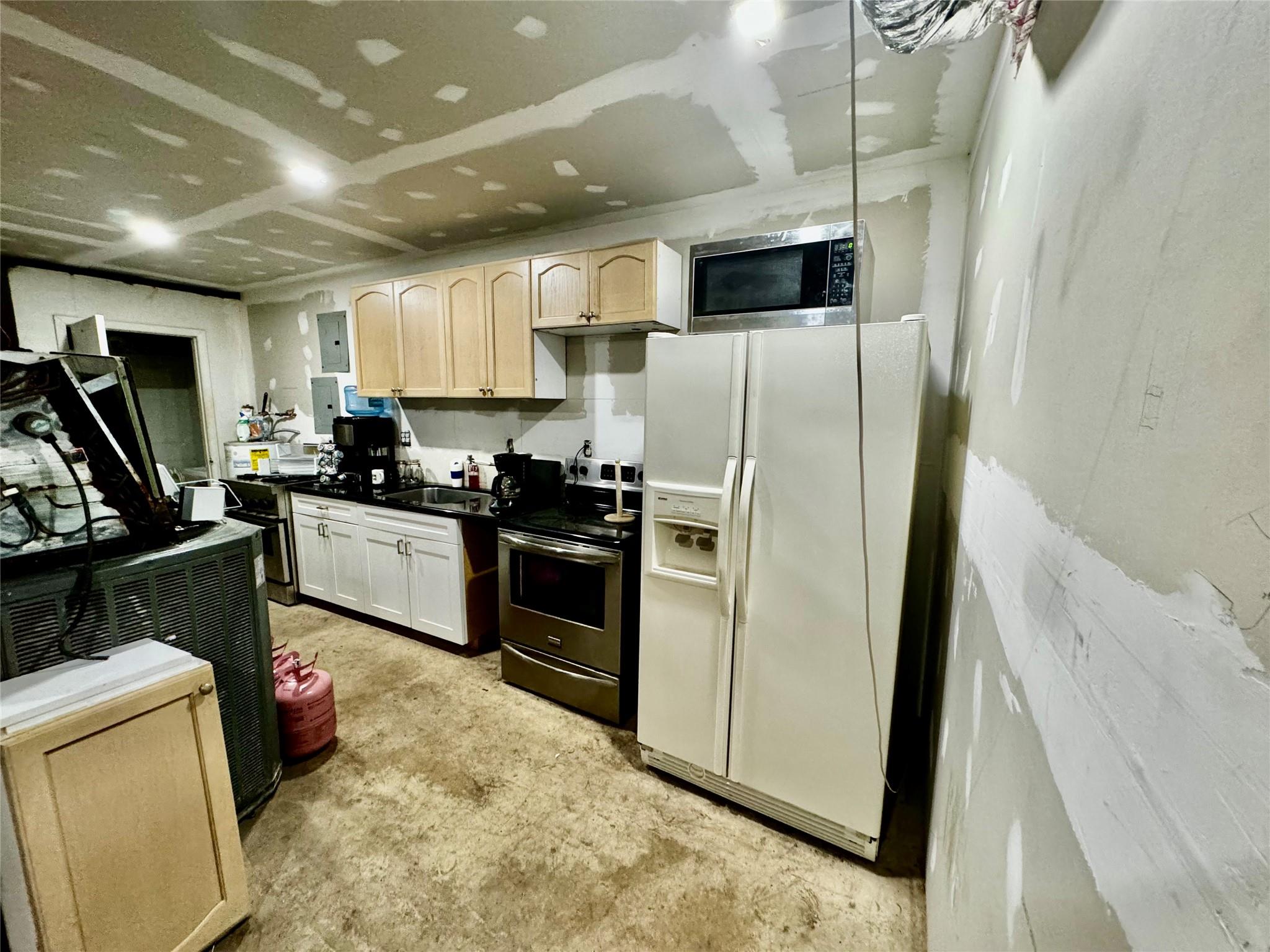 1791 Blount Rd #607,Pompano Beach, FL 33069