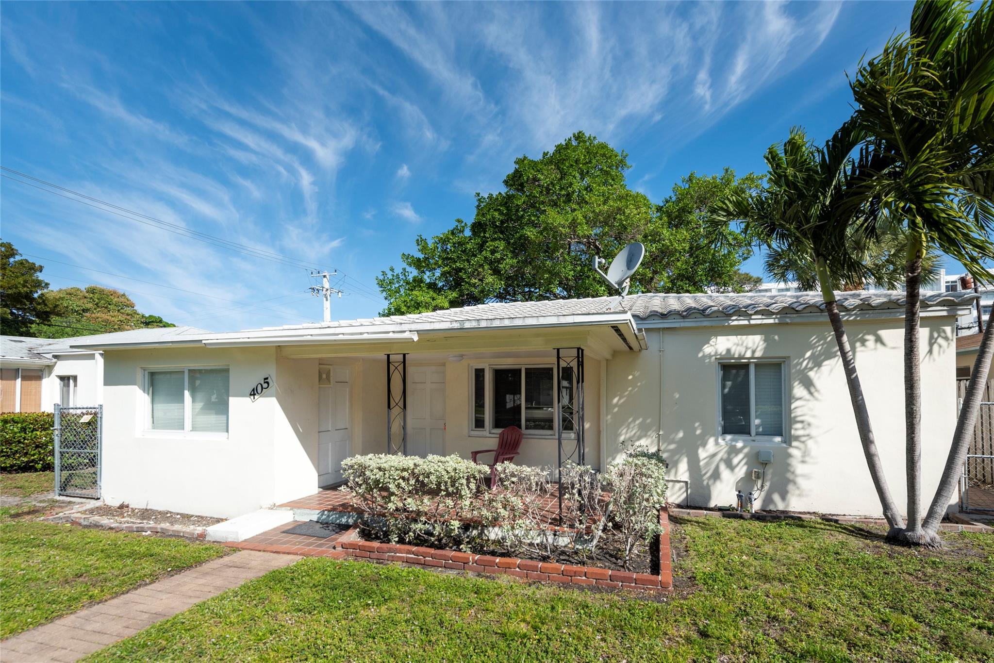 405 SE 18th St