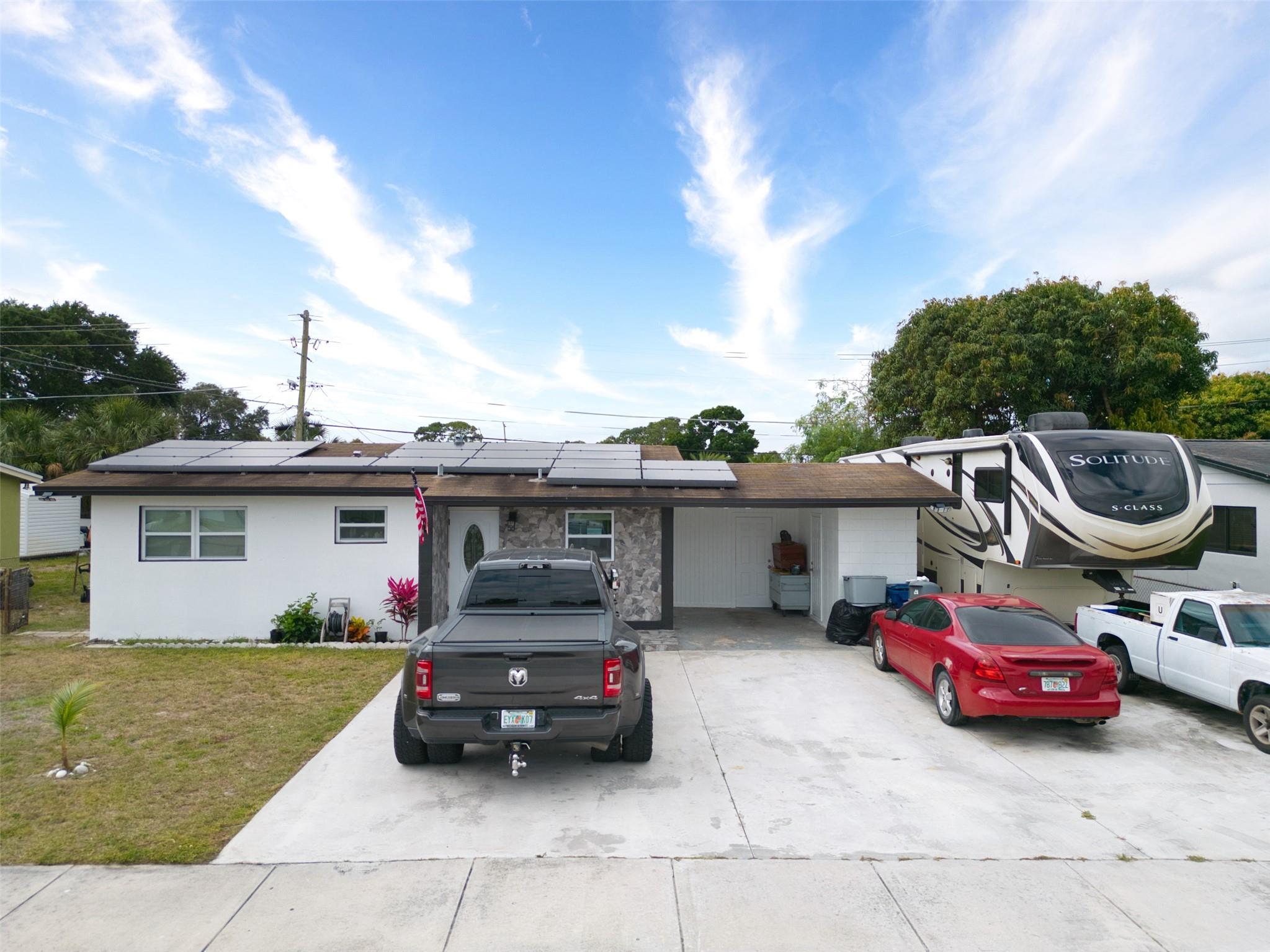 3200 NW 5th St,Lauderhill, FL 33311