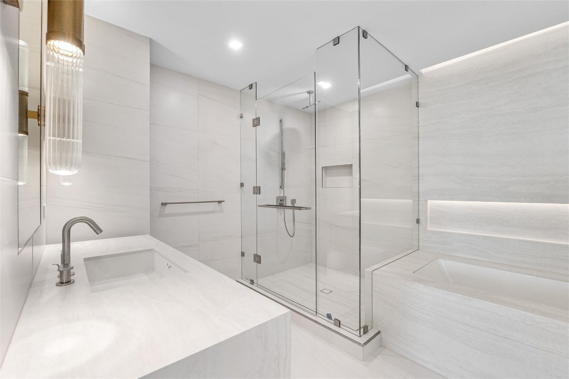 900 N Ocean #504 Pompano Beach, FL 33062