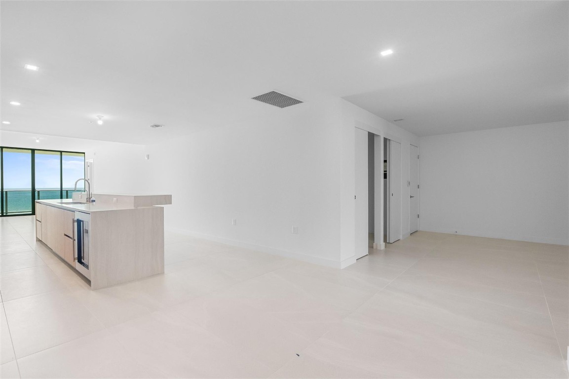 900 N Ocean #504 Pompano Beach, FL 33062