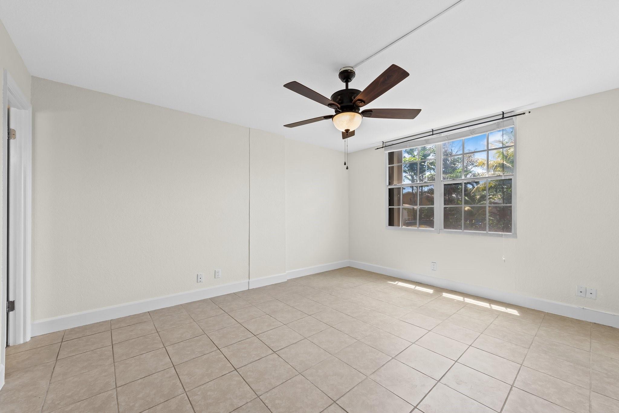 111 Royal Park Dr #1C,Oakland Park, FL 33309