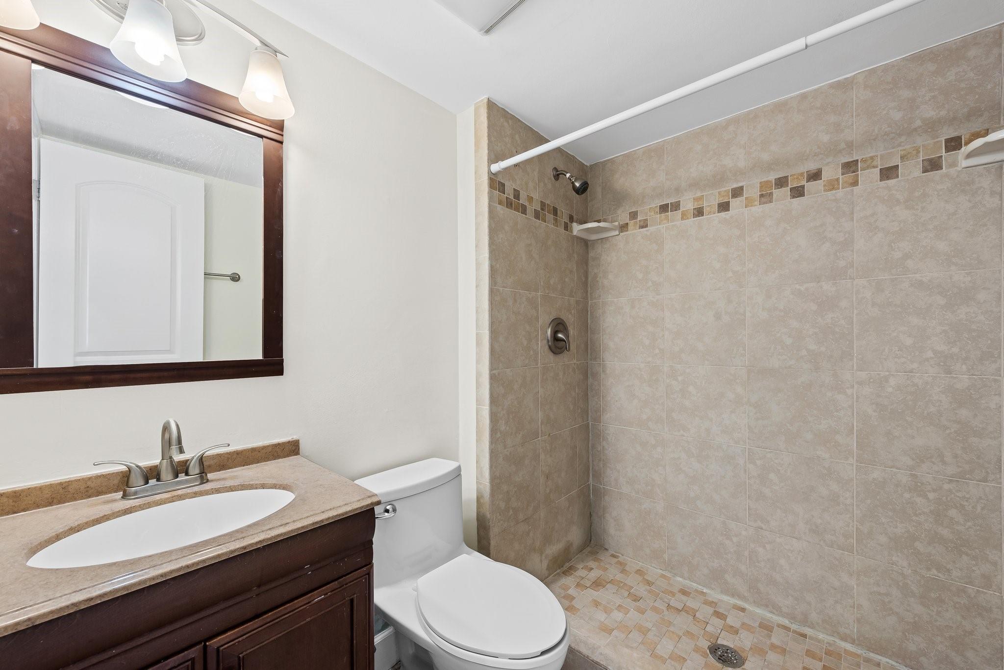 111 Royal Park Dr #1C,Oakland Park, FL 33309