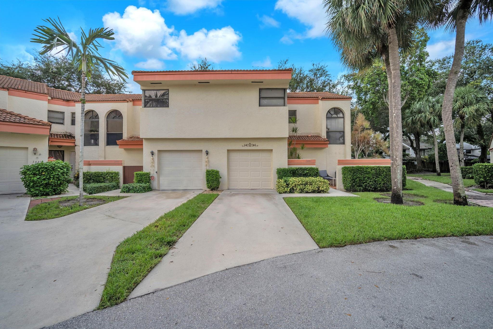 3443 Laurel Oaks Ln #607