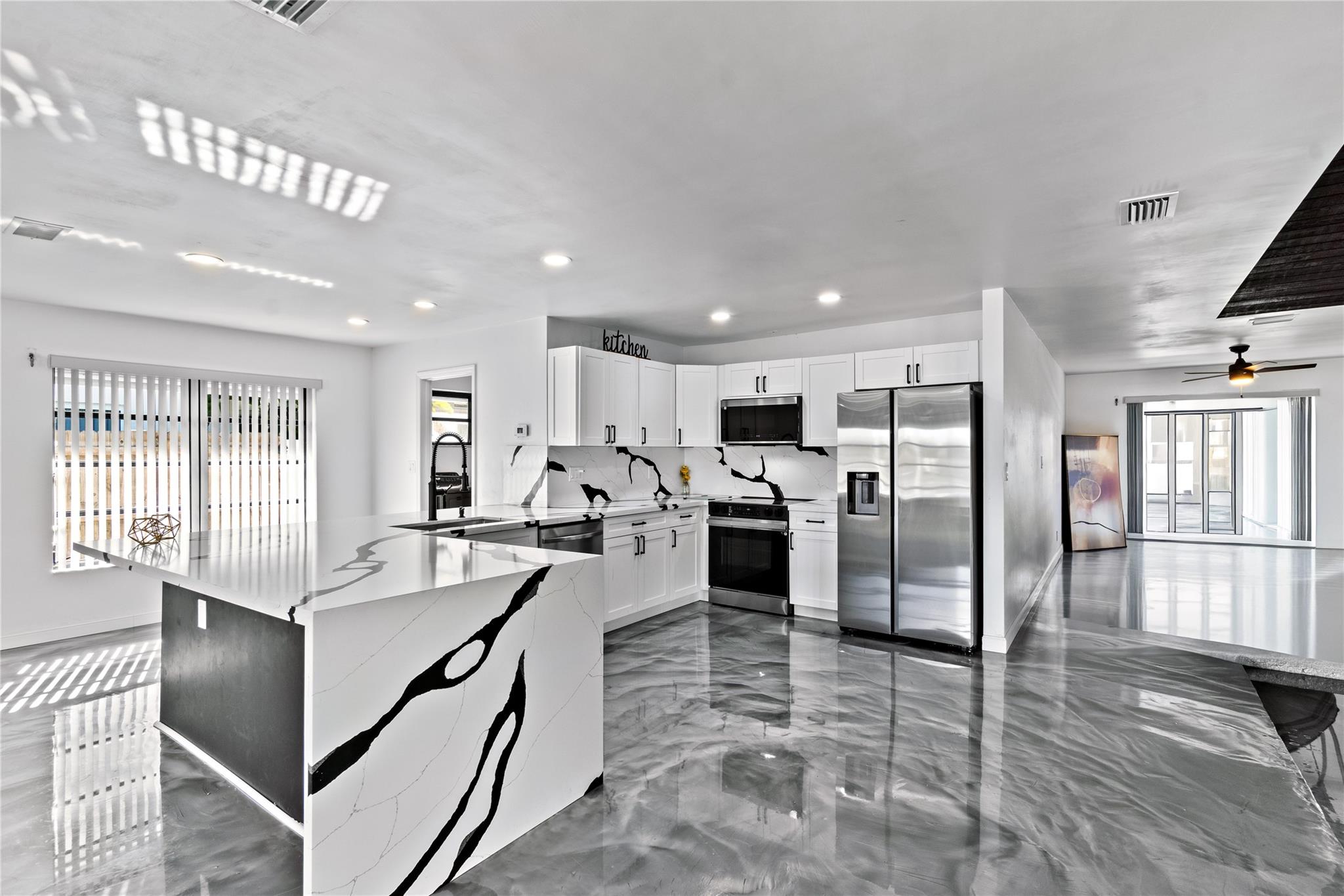 1921 NW 40th Ct