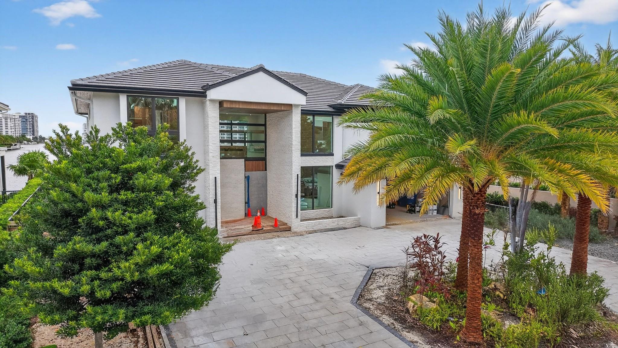 2533 Aqua Vis Blvd Fort Lauderdale, FL 33301 2533 Aqua Vis Blvd Fort Lauderdale, FL 33301