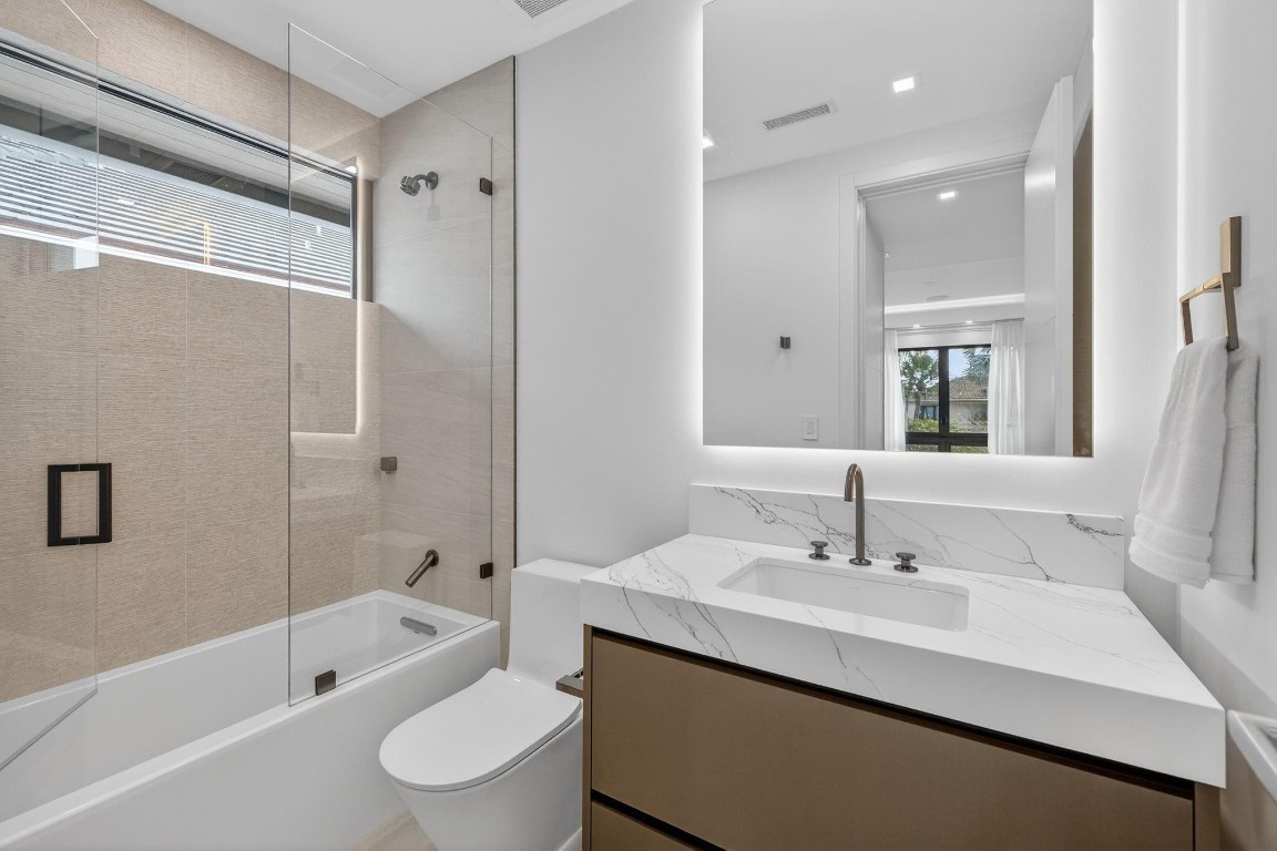 2533 Aqua Vis Fort Lauderdale, FL 33301