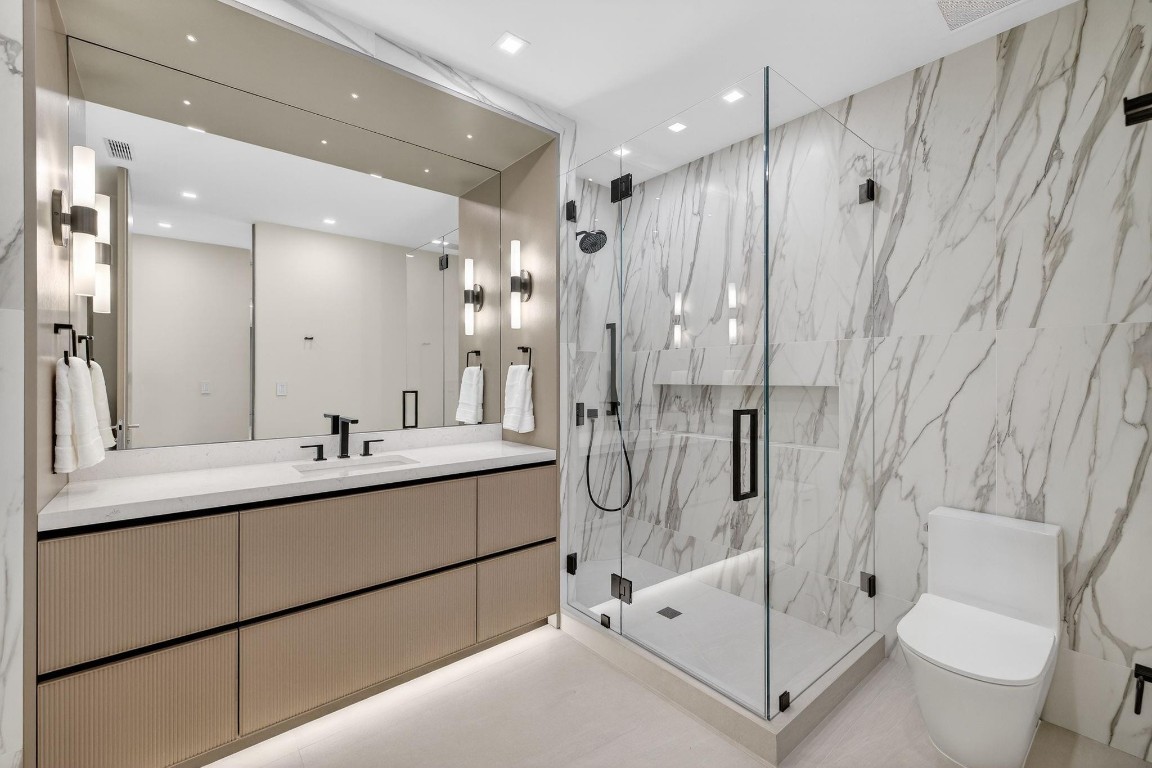 2533 Aqua Vis Fort Lauderdale, FL 33301