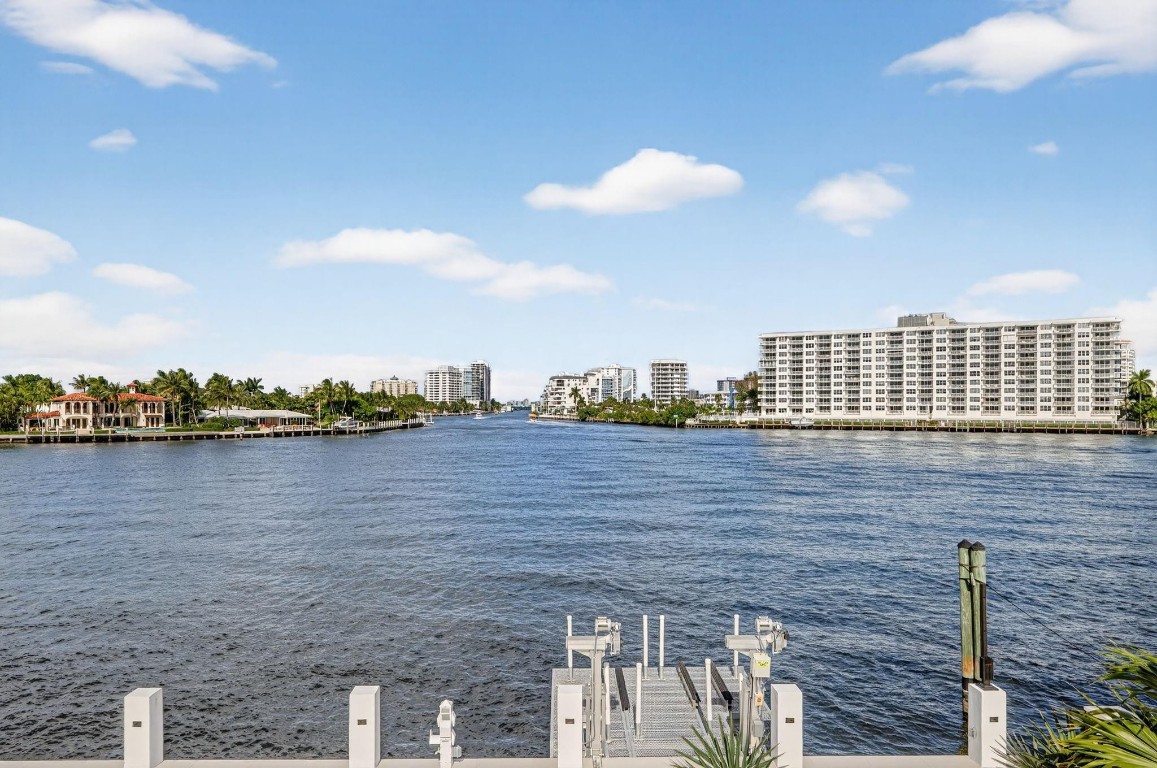 2533 Aqua Vis Fort Lauderdale, FL 33301