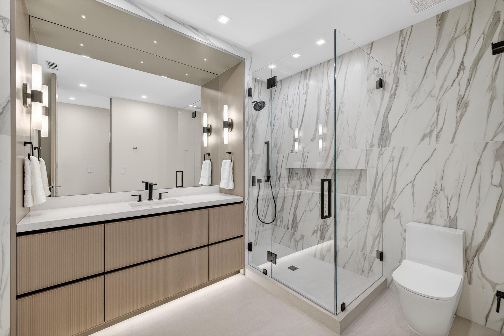 2533 Aqua Vis Fort Lauderdale, FL 33301