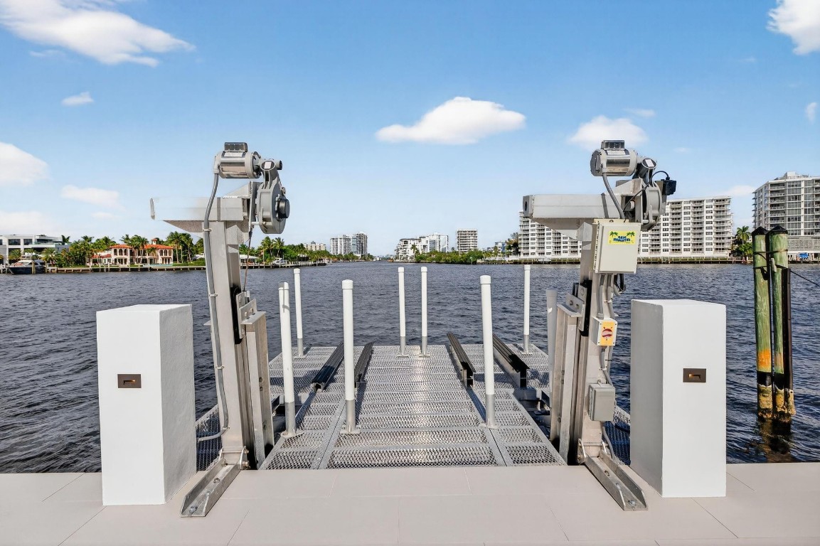 2533 Aqua Vis Fort Lauderdale, FL 33301