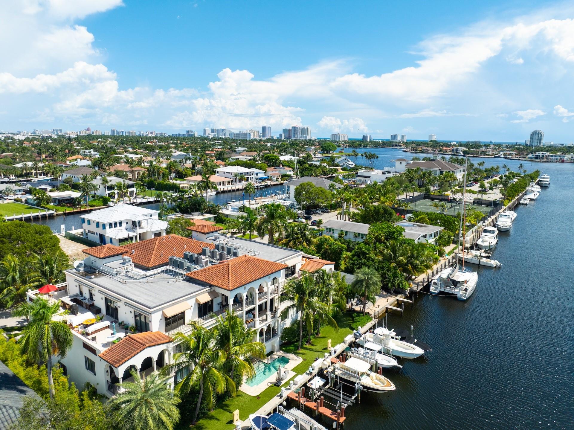 1532 SE 12th St #PH-1 Fort Lauderdale, FL 33316