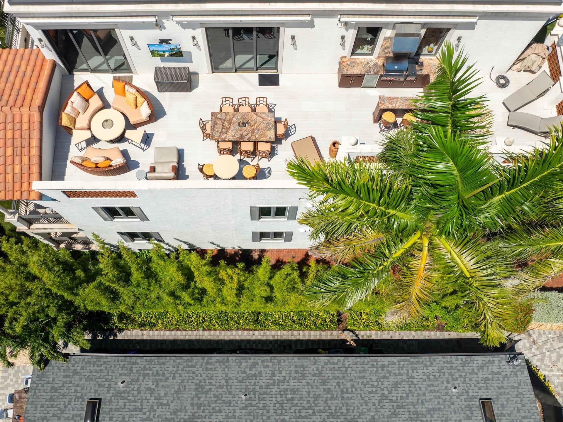 1532 SE 12th St #PH-1 Fort Lauderdale, FL 33316