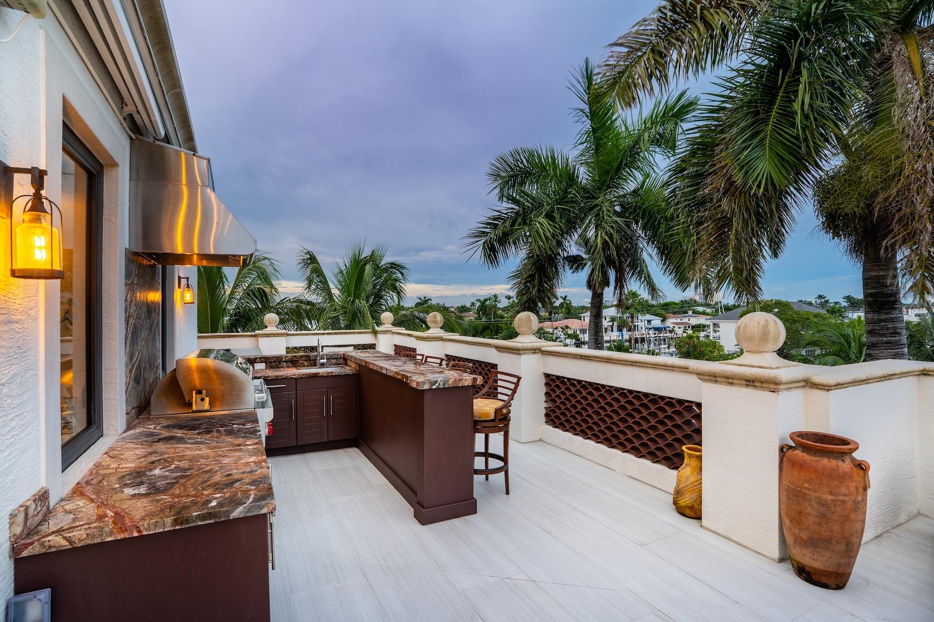 1532 SE 12th St #PH-1 Fort Lauderdale, FL 33316