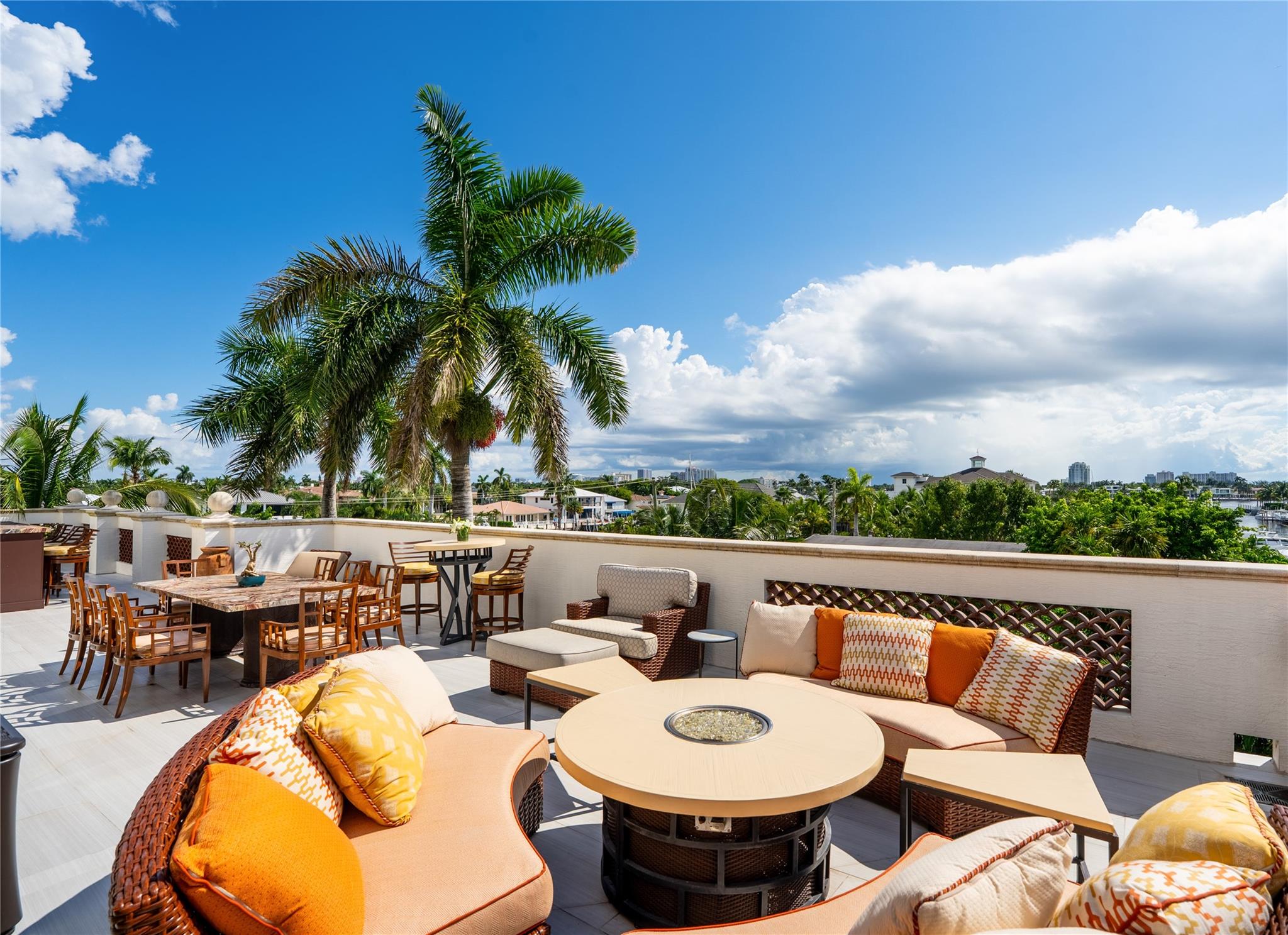 1532 SE 12th St #PH-1 Fort Lauderdale, FL 33316