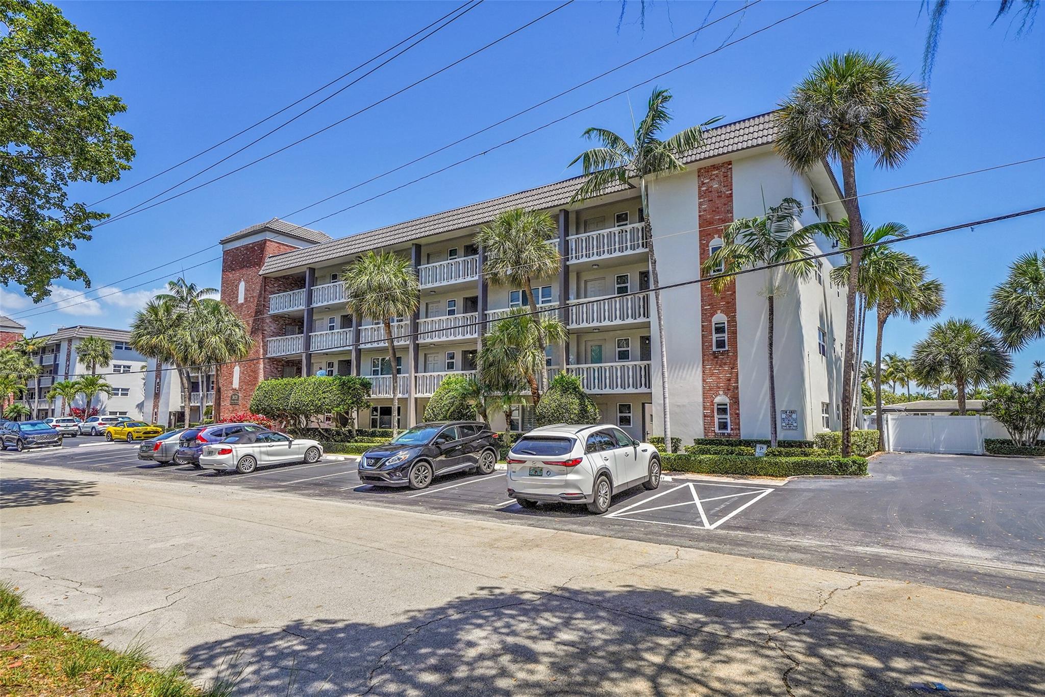 3121 NE 51st St #406E Fort Lauderdale, FL 33308