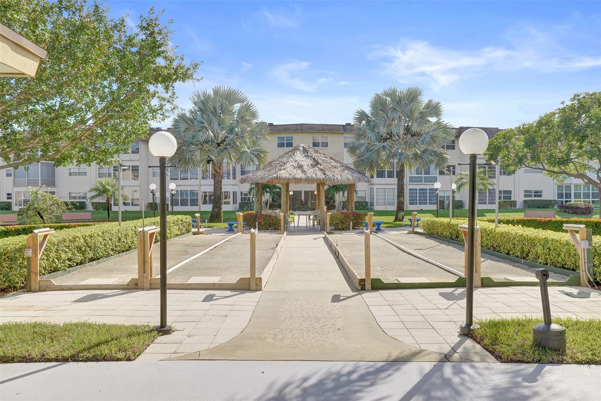 3405 NW 48th Ave #611 Lauderdale Lakes, FL 33319