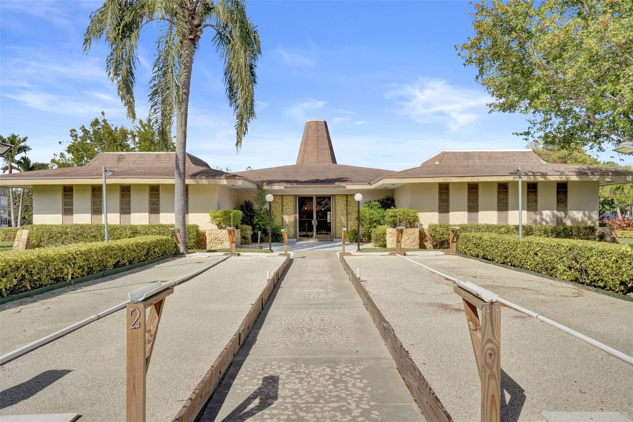 3405 NW 48th Ave #611 Lauderdale Lakes, FL 33319