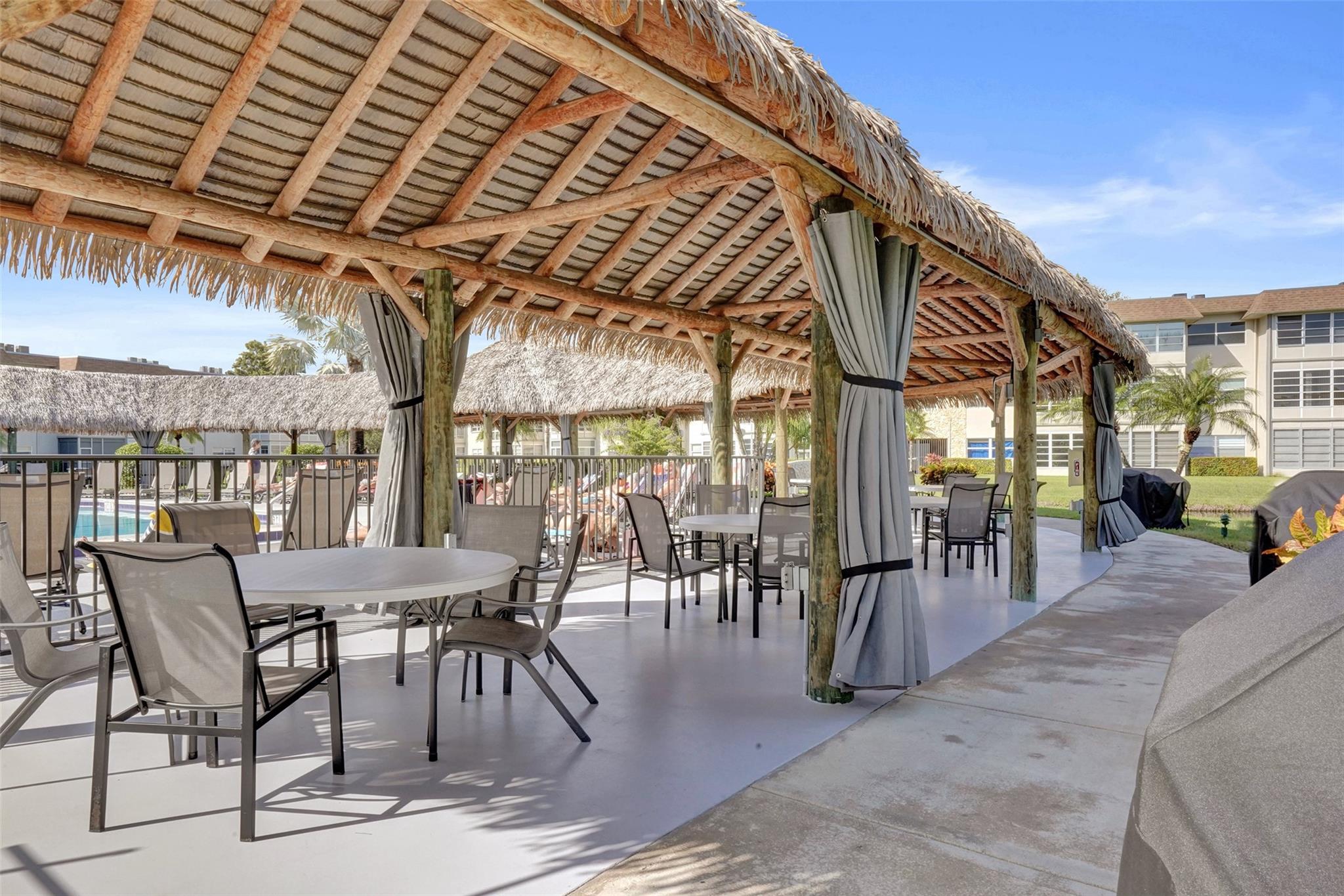 3405 NW 48th Ave #611 Lauderdale Lakes, FL 33319