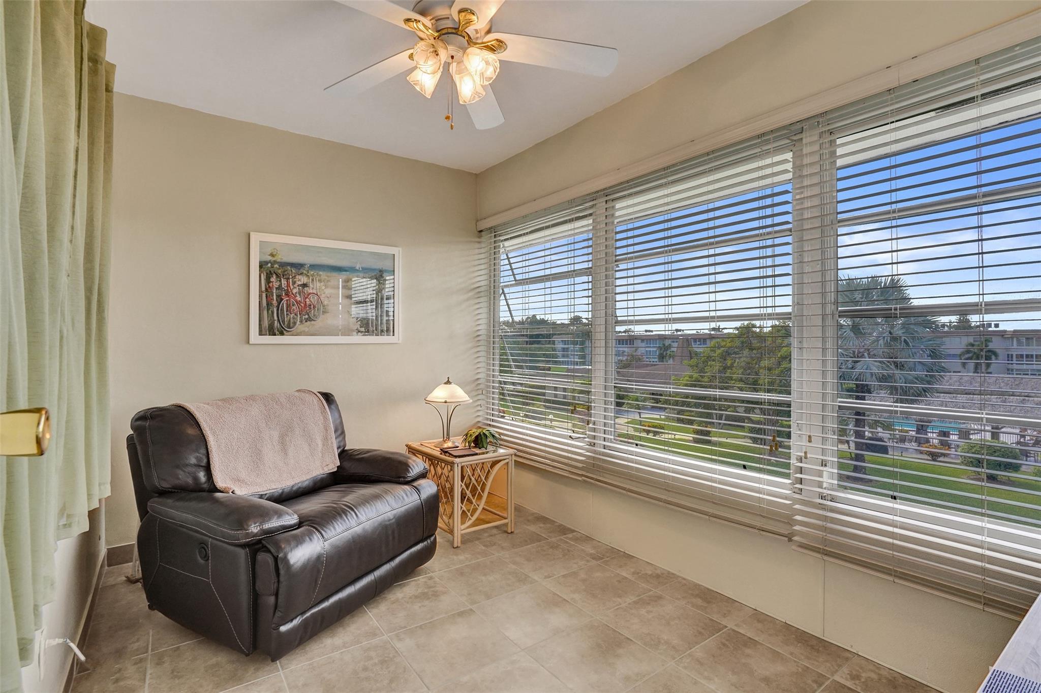 3405 NW 48th Ave #611 Lauderdale Lakes, FL 33319