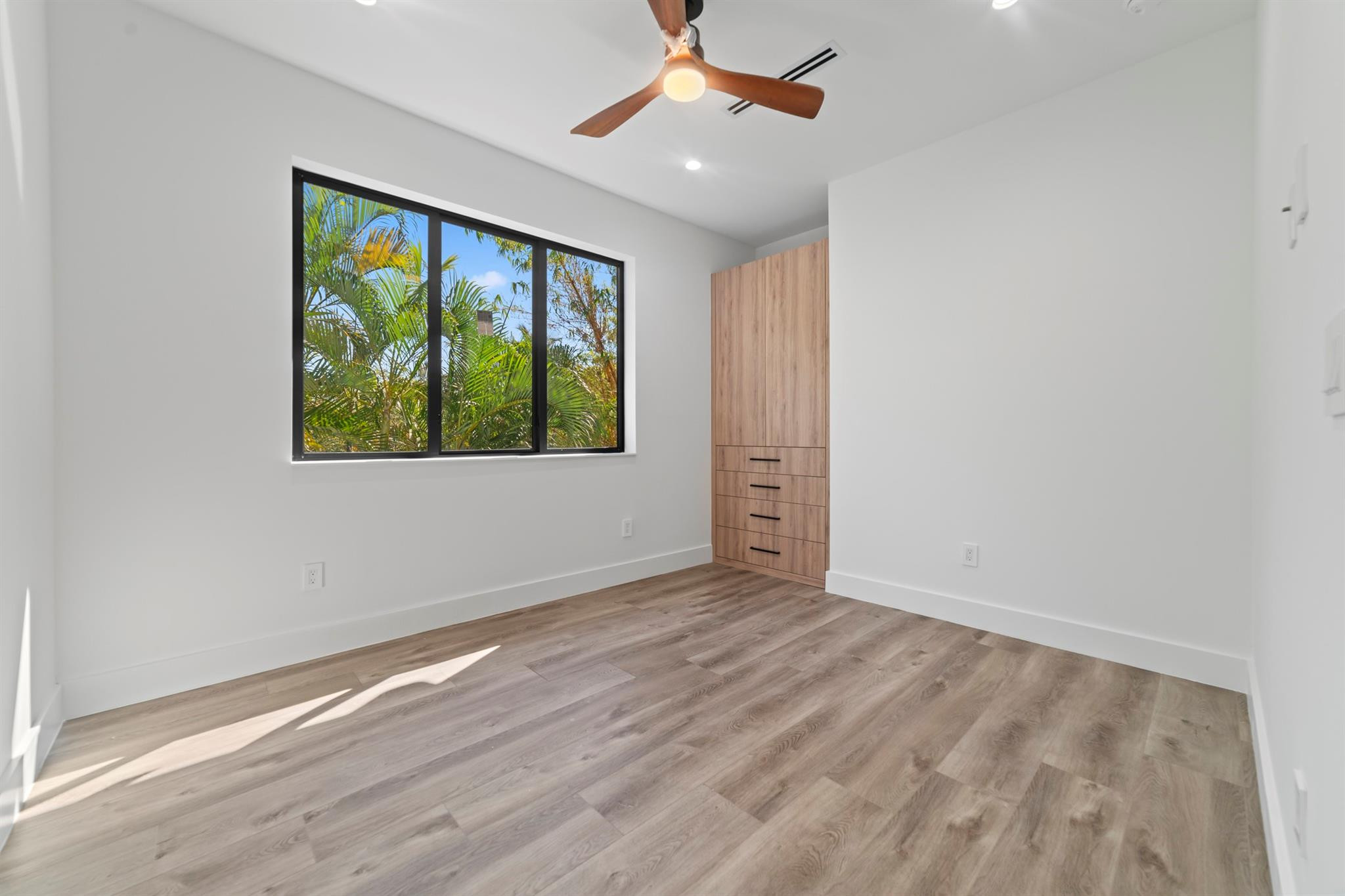 1314 NE 13th Fort Lauderdale, FL 33304