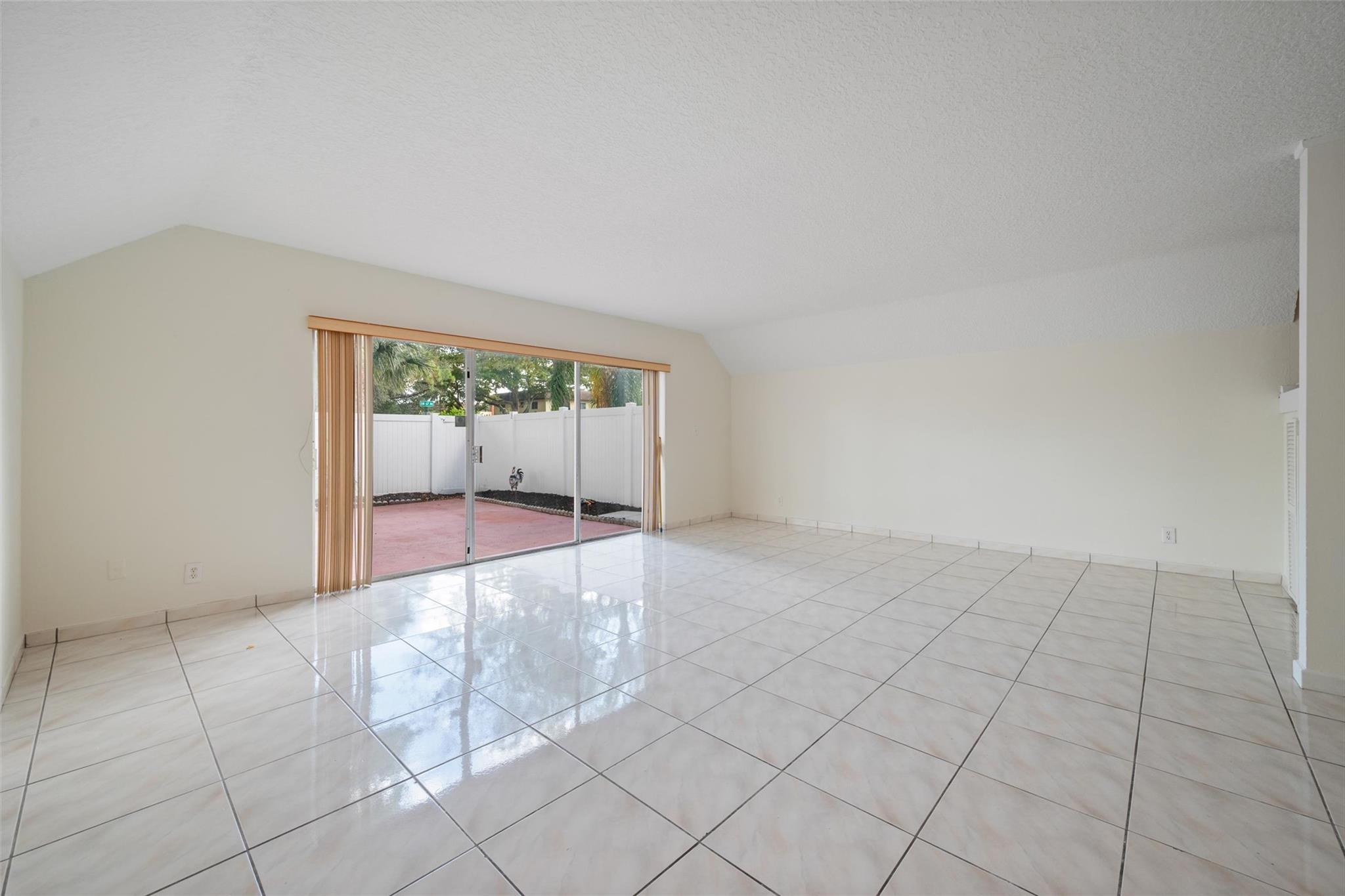 4024 SW 67th Ter #2 Davie, FL 33314