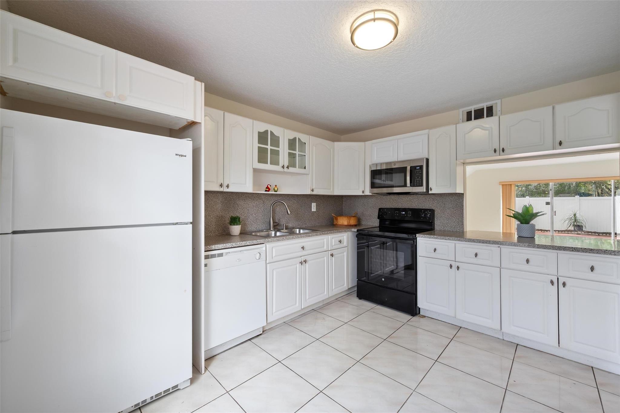 4024 SW 67th Ter #2 Davie, FL 33314