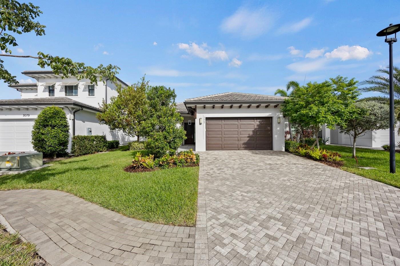 3069 Bellflower Cir West Palm Beach, FL 33401