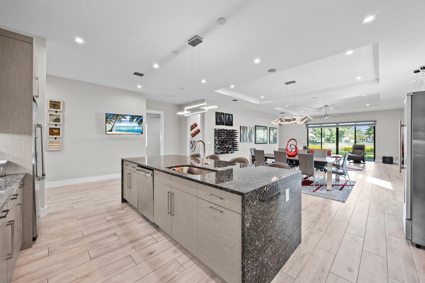 3069 Bellflower Cir West Palm Beach, FL 33401