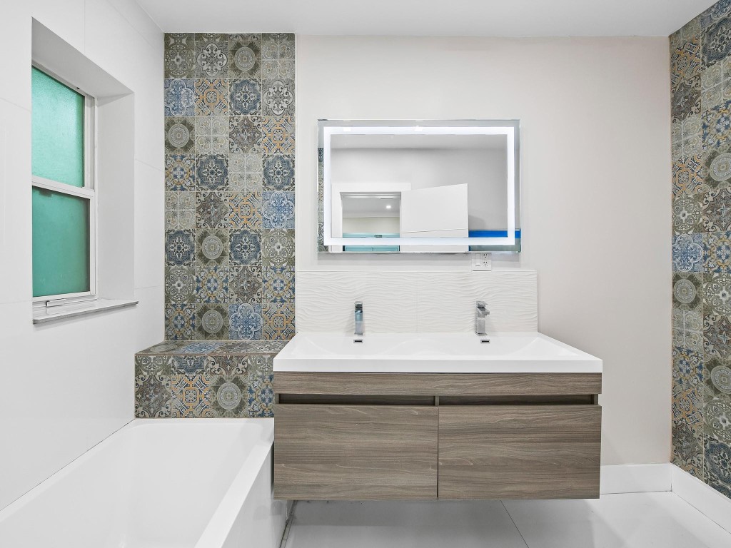 714 NE 16th Fort Lauderdale, FL 33304