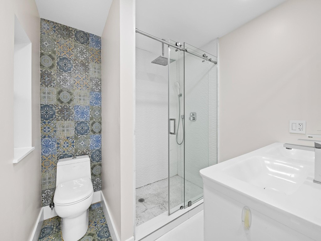 714 NE 16th Fort Lauderdale, FL 33304