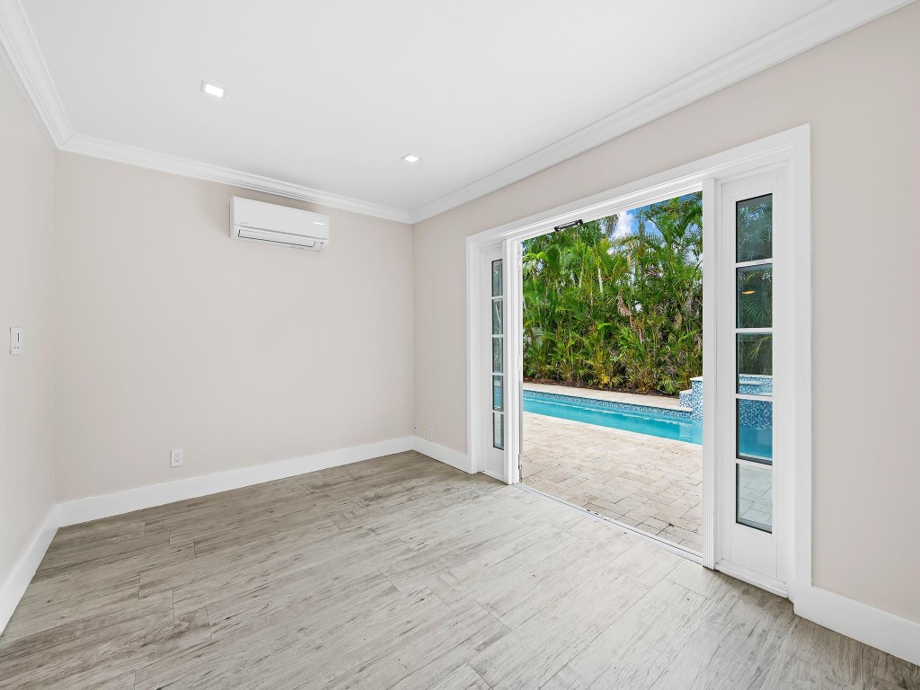 714 NE 16th Fort Lauderdale, FL 33304