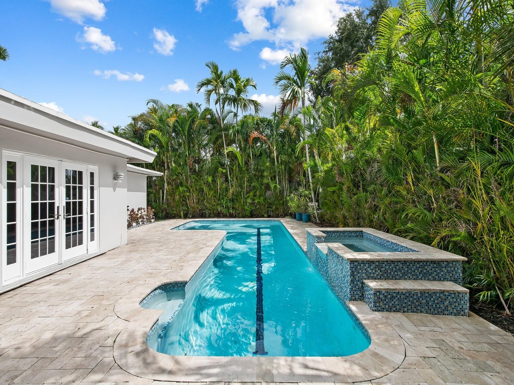 714 NE 16th Fort Lauderdale, FL 33304