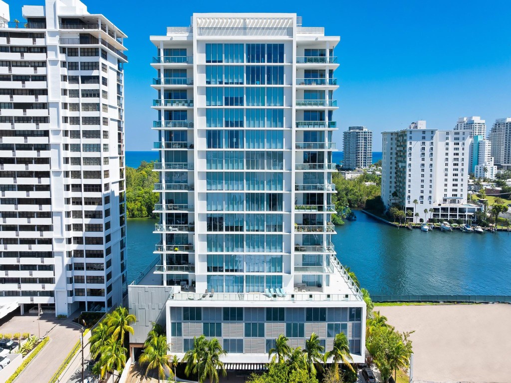 920 Intracoastal #1402