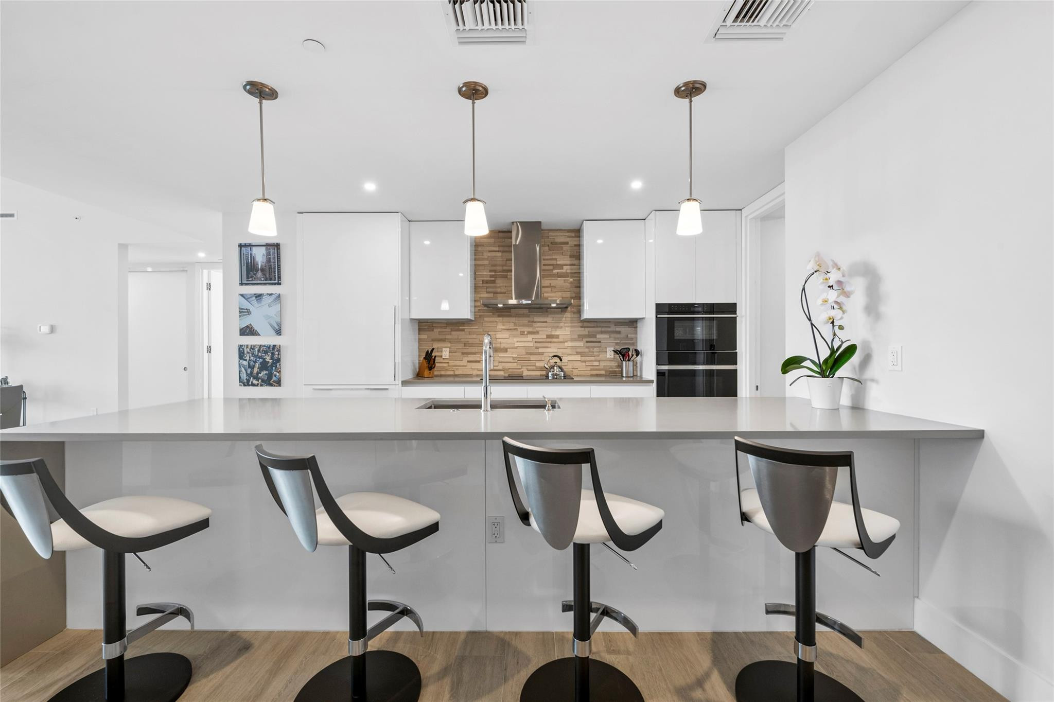 920 Intracoastal #1402 Fort Lauderdale, FL 33304