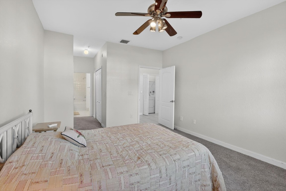 100 Jacaranda Country Clb #101 Plantation, FL 33324